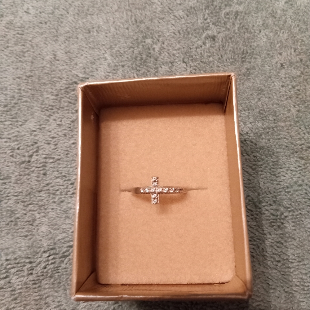JTV Cross Ring